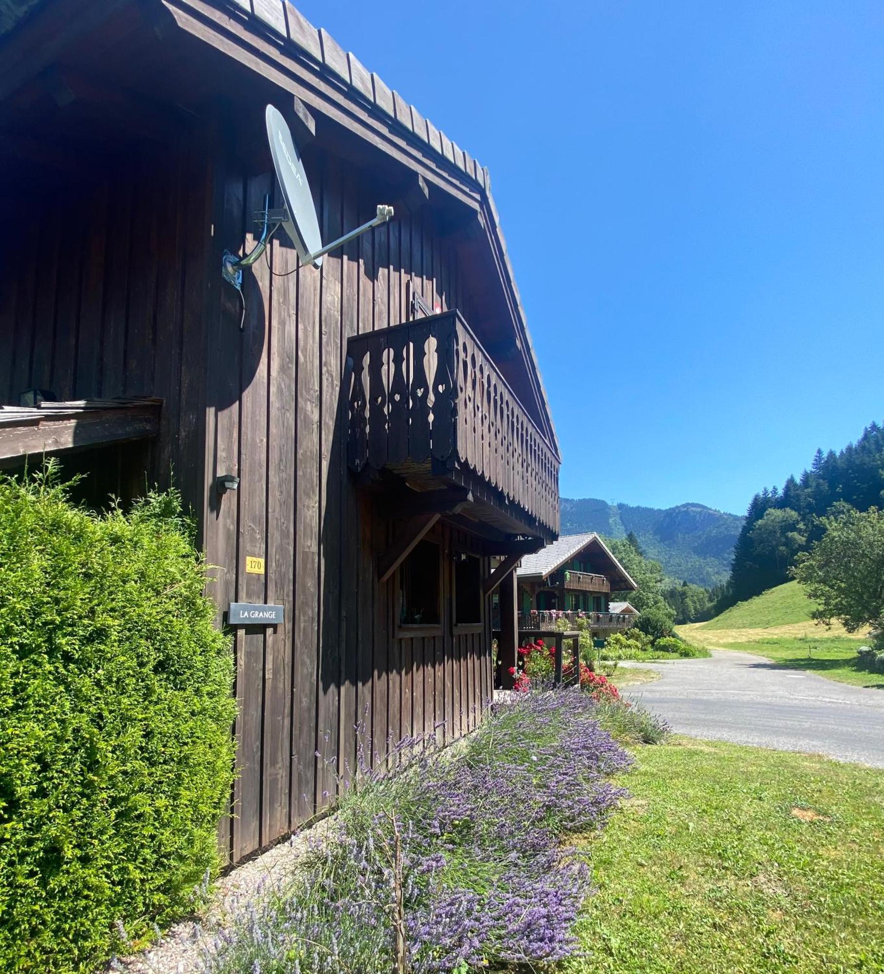 Chalet La Grange Seytroux Exterior photo